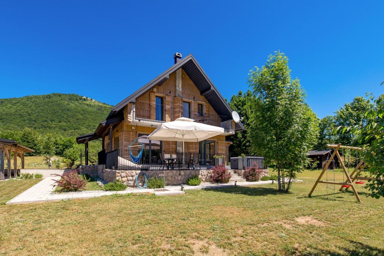 Modern Alpine Monsalbius Chalet Baske Ostarije Exterior foto